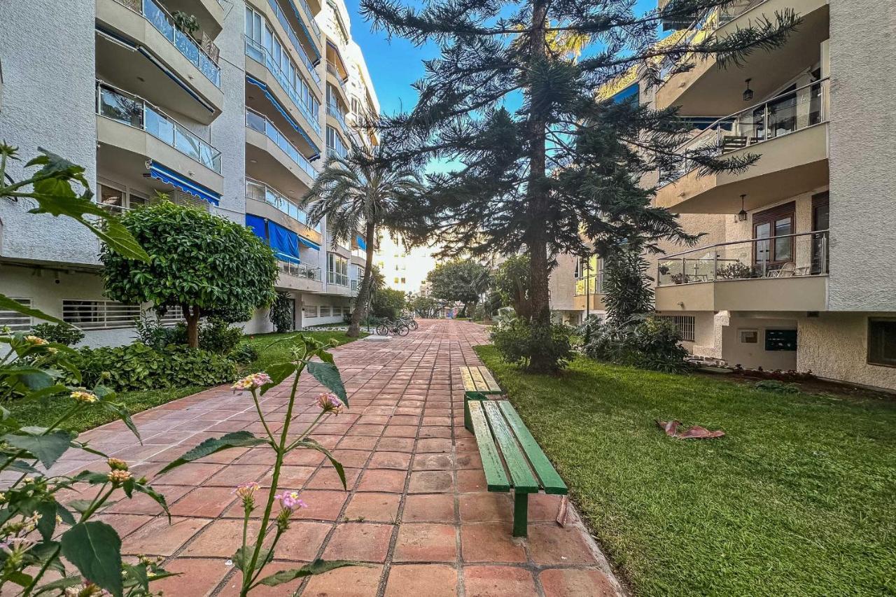 Apartamentos Dr28 A 250 M De La Playa Фуэнхирола Экстерьер фото